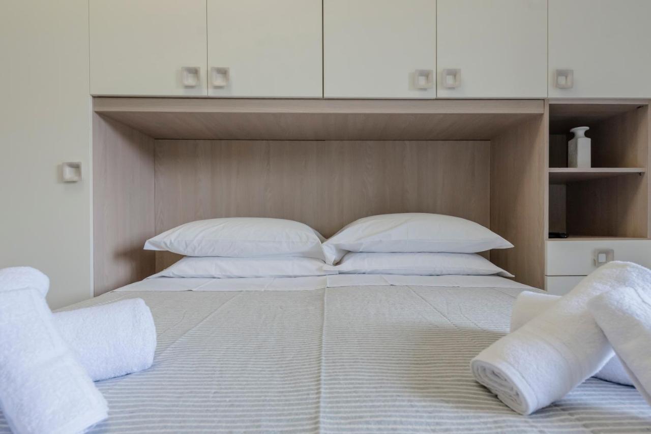 דירות רומא Residenza Eres Eur מראה חיצוני תמונה